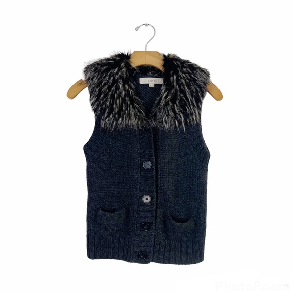 Ann Taylor LOFT Faux Fur Collar Sweater Vest Petite - Picture 1 of 9